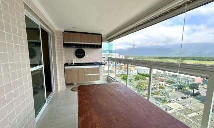 Apartamento à venda em Praia Grande com 2 dorms sendo 1 suíte e 2 vagas