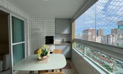 Apartamento  à Venda em Praia Grande com 2 quartos, 2 banheiros, 2 vagas e 79m²²