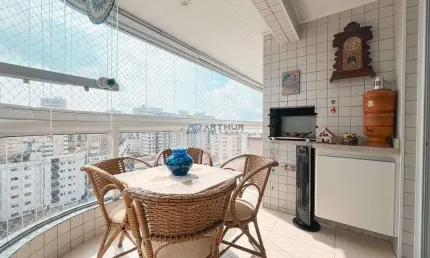Apartamento à Venda em Praia Grande com 2 quartos, 2 suítes, 2 vaga e 99m²