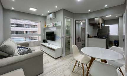 Apartamento  à Venda em Praia Grande com 2 quartos, 2 banheiros, 1 vaga, 55m²