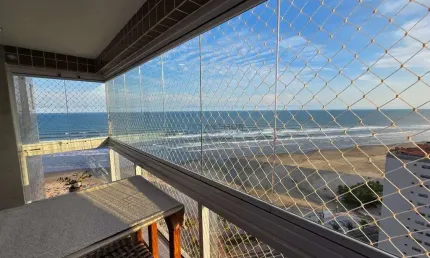 Apartamento à venda em Praia Grande, 2 dormitórios com vista mar definitiva