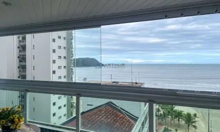 Apartamento  à Venda em Praia Grande com 3 quartos, 3 banheiros, 2 vagas e 131m²