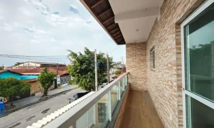 Sobrado em condomínio à venda em Praia Grande no bairro Maracanã