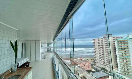 Apartamento à venda em Praia Grande no bairro da Tupi com 03 suítes e 152 m²