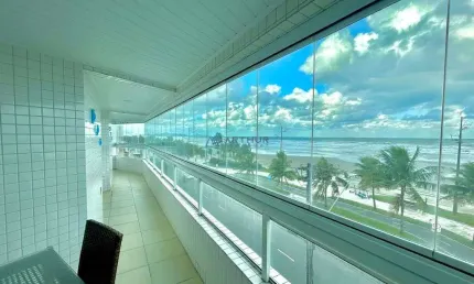 Apartamento à venda em Praia Grande frente mar, mobiliado e com 3 dormitórios