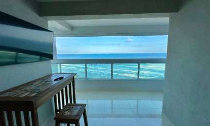 Apartamento à venda em Praia Grande no Bairro Maracanã, com 02 quartos, 01 suíte