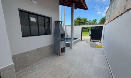 Casa à venda em Mongaguá no bairro Loty com 02 quartos e piscina