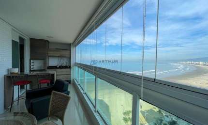 Apartamento  à Venda em Praia Grande com 3 quartos, 4 banheiros, 2 vagas e 142m²