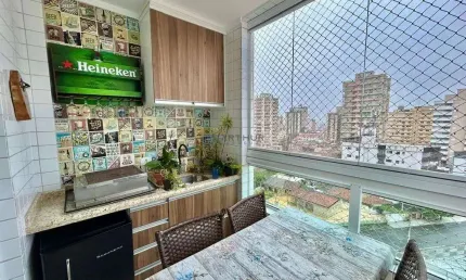 Apartamento à venda em Praia Grande no bairro da Vila Tupi.