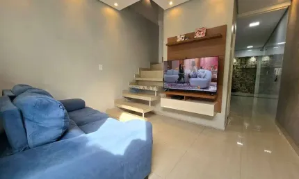 Casa de Condomínio à venda no Tude Bastos com 2 dormitórios totalmente reformada