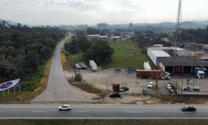 COMPRE este imóvel - Área com 11.465,37 m², frente para a BR-470 em Navegantes/SC