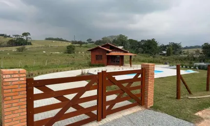 Casa de campo na localidade de alto minas/ilhota, terreno com 1.700 m²...