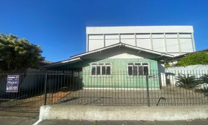 Casa com 3 quartos para alugar no Murta, Itajaí 