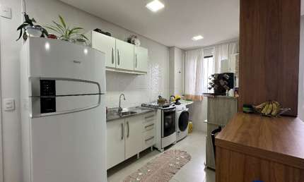 Apartamento com 1 suíte mais 1 quarto à venda no bairro Vila Nova em Joinville - SC por R$ 390.000,00.