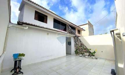 Casa próximo na Avenida Abel CAbral à venda: Aproveite!