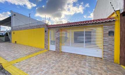 Casa com 3 quartos à venda na Rua dos Juritis, 22, Nova Parnamirim, Parnamirim