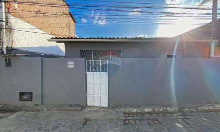 Casa com 2 quartos à venda na Rua do Sossego, 62, Nova Parnamirim, Parnamirim