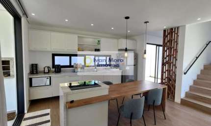 Casa com Piscina à venda em Daniela - Florianópolis - SC