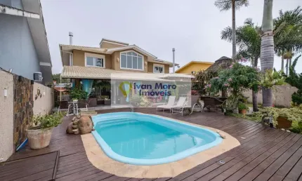 Casa à venda em Ingleses Norte  -  Florianópolis - SC