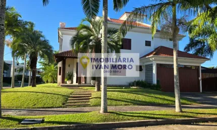 Casa à venda em Jurerê Internacional  -  Florianópolis