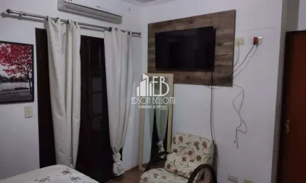 Sobrado à Venda no bairro Jardim Bom Pastor, 3 dorms, 2 vagas, 118 m²