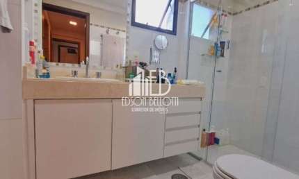 Apartamento à Venda no bairro Valparaíso, 4 dorms sendo 2 suítes, 3 vagas, 147 m²