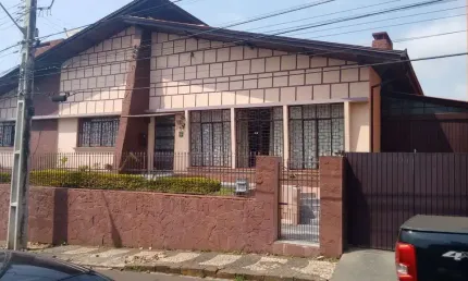 Casa com 3 quartos à venda no Centro, Ponta Grossa 