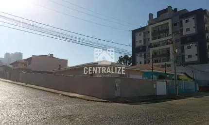 Casa à venda, 4 quartos, 4 vagas na garagem, Oficinas, PONTA GROSSA - PR