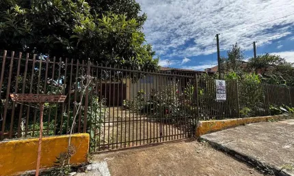 Casa com 2 quartos à venda no Centro, Carambeí 