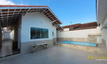 Casa Isolada com Piscina com 3 dorm(s), sendo 1 suíte + edícula no Real em Praia Grande SP.