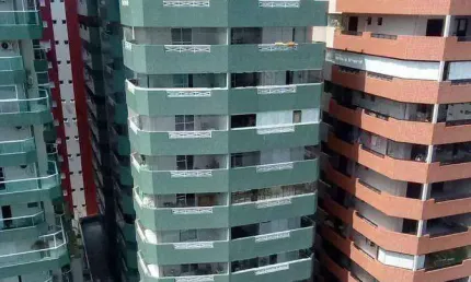 Belíssimo Apto 2 dorm(s), sendo 1 suíte, 102m², Excelente localização no Forte em Praia Grande SP.