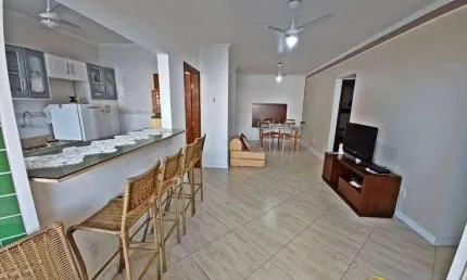 Apto mobiliado de 3 dorm(s), sendo 1 suíte, 2 vagas, sacada com vista mar, guilhermina - praia grande sp.