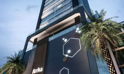 Apartamento à venda no centro de balneário camboriú-sc: 4 quartos, 4 suítes, 1 banheiro, 3 vagas de garagem, 143,43 m².