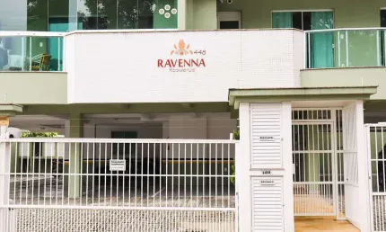 Cobertura à venda em bombinhas-sc, bairro bombas: 3 quartos, 1 suíte, 3 banheiros, 1 vaga, 140,80 m². confira!