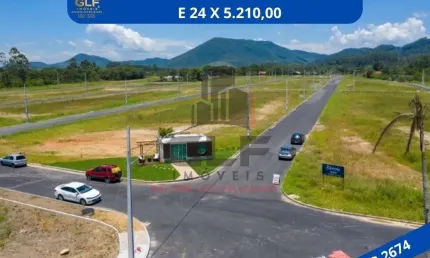 Terreno a venda na cidade de Itapema/SC no bairro Morretes, com metragem de 200 m² sendo suas dimensões de 10 x 20. Bem localizado a 2 km do Mar