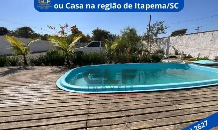 Chácara a venda na cidade de Itapema/SC no bairro Sertão do Trombudo, com 940 m². Casa Semi Mobiliada com 2 Quartos, Piscina e Mesa de Sinuca.