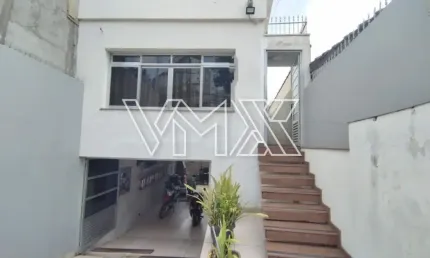 Sobrado à venda com 2 suítes e 6 vagas na vila leonor