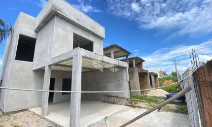 CASA COM 3 DORMITÓRIOS E 1 SUÍTE À VENDA NO BAIRRO CAMPECHE - FLORIANÓPOLIS