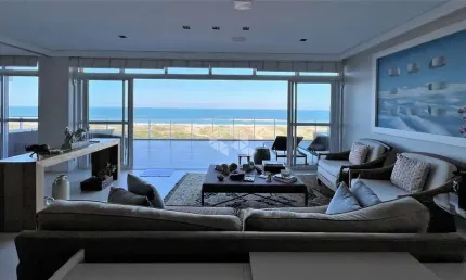 Cobertura duplex frente mar no novo campeche - florianópolis