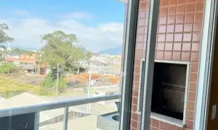 Apartamento com 2 dormitórios/ quartos sendo 1 suíte em palhoça sc, bairro centro à venda por r$ 400.000,00.