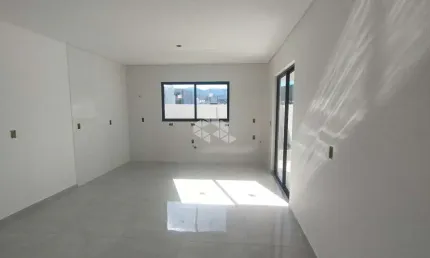 Sobrado com 3 dormitórios, sendo 1 suíte e 110 m² para vender por r$ 580.000,00.