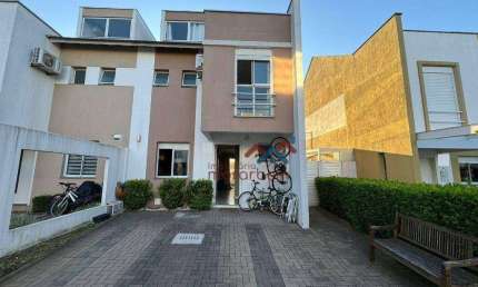 Casa com 3 dormitórios à venda, 160 m² por R$ 849.900,00 - Moinhos de Vento - Canoas/RS