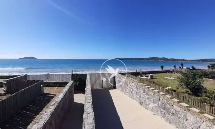 Casa à venda, Pé na Areia - Armação dos Búzios - CA0544.