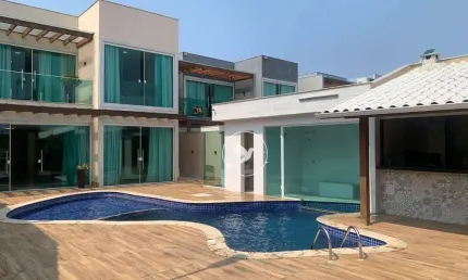 Beira de Canal Casa 5 Suítes à venda - Ogiva - Cabo Frio/RJ