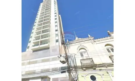 More no coração da cidade com conforto, praticidade e uma vista incrível!