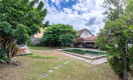 Casa com 5 quartos à venda na Rua Goianas, 47, Parque Guarua, Juiz de Fora