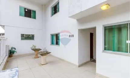 Casa com 7 quartos à venda na Rua Vilela Filho, 208, Santa Helena, Juiz de Fora