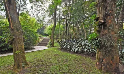 Casa para comprar com 3 quartos(3 suítes), 976 m², muito verde -  Cidade Jardim, São Paulo/SP