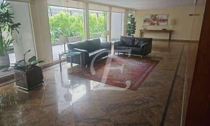 Vendo apartamento com 2 quartos, 2 banheiros, 1 vaga. no bairro Cerqueira Cesar