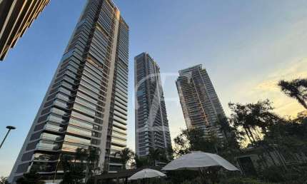 Apartamento com 3 dormitórios à venda, 186 m² por R$ 4.937.000,00 - Real Parque - São Paulo/SP